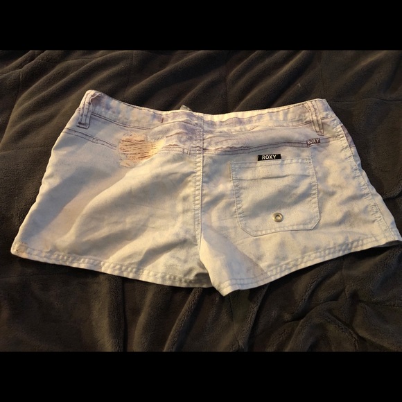 Fun Roxy boardshorts! - Picture 4 of 5